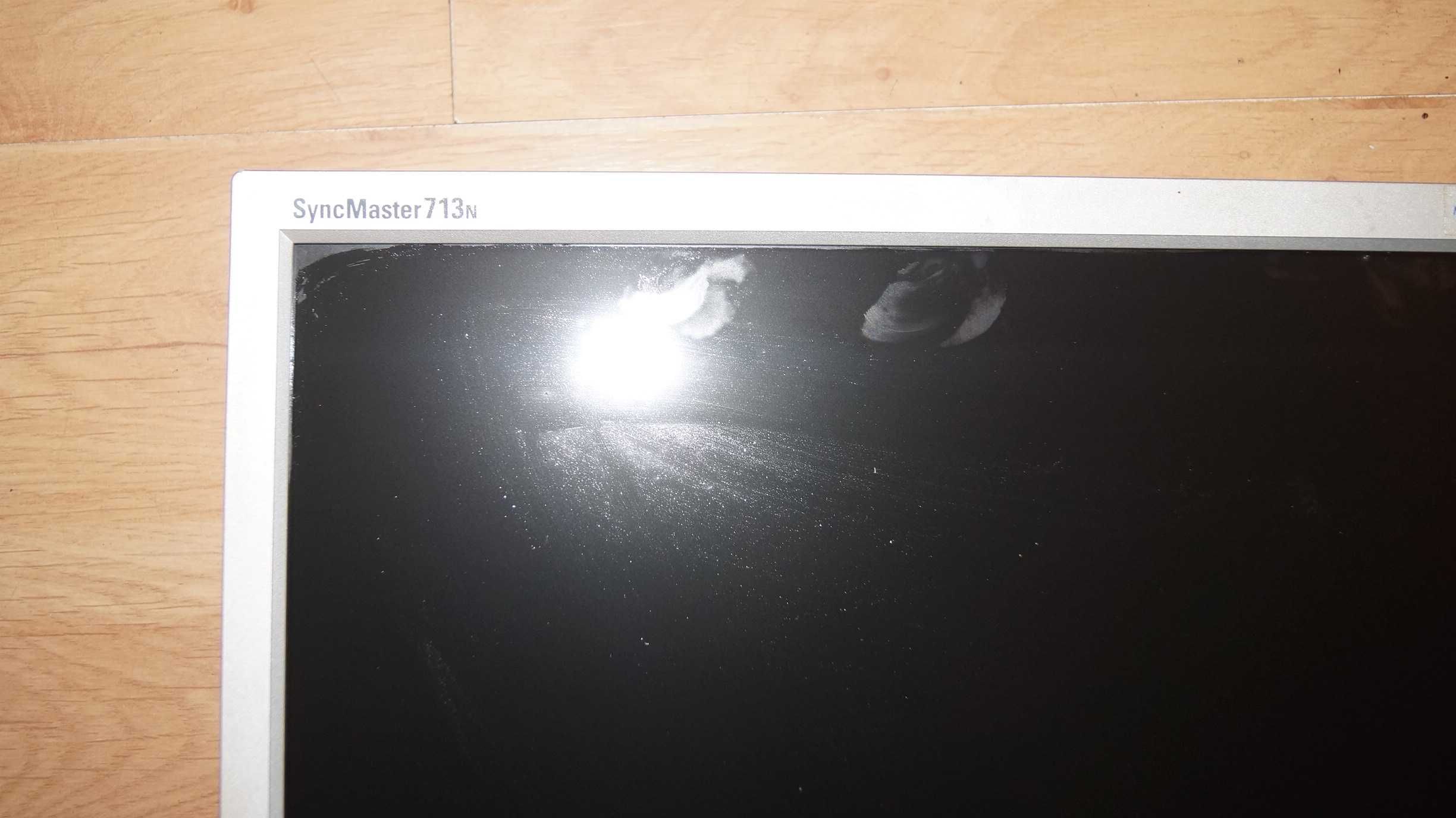 Monitor 17 Samsung SyncMaster SM 713N