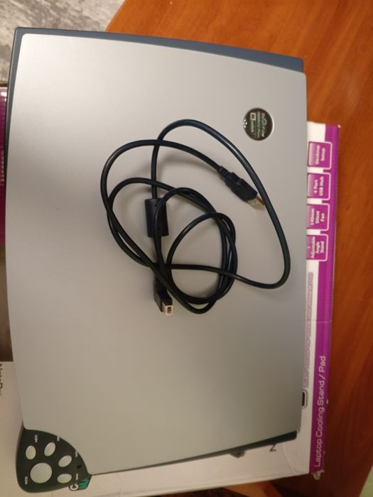 Продам сканер дешево.