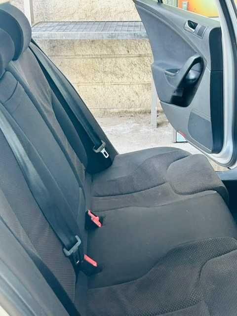 Volkswagen Passat 2006 – Muito bem mantido, 213.927 km, com extras