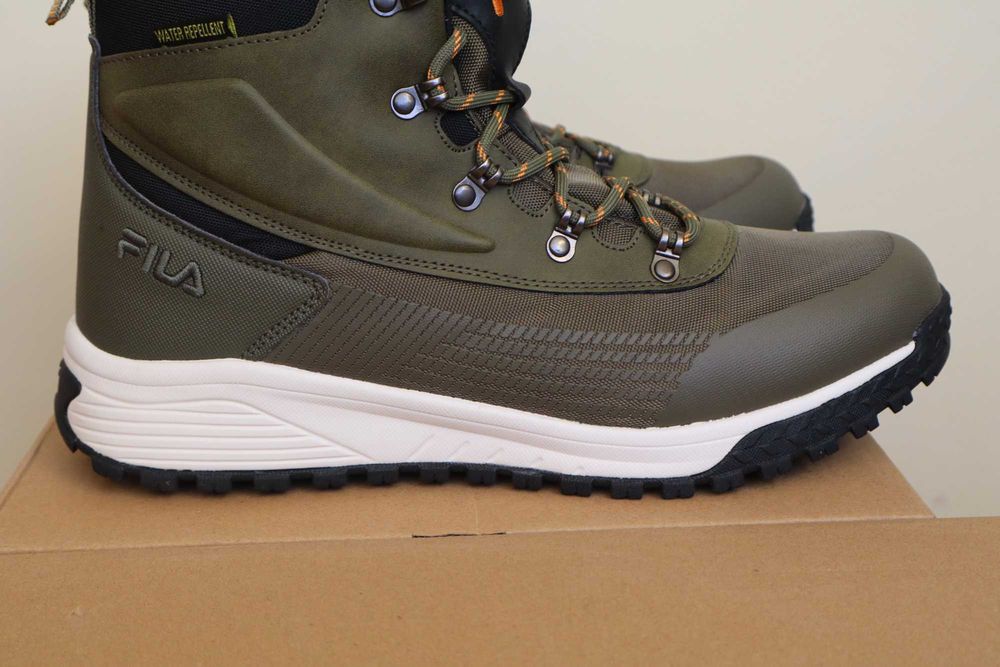 Чоловічі черевики Fila Hikebooster mid 41 43 44 нові