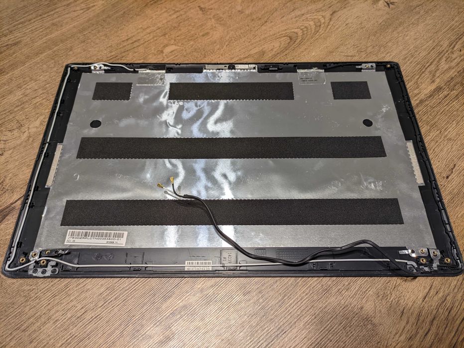 Продам ноутбук Acer Aspire V5-551G на запчасти