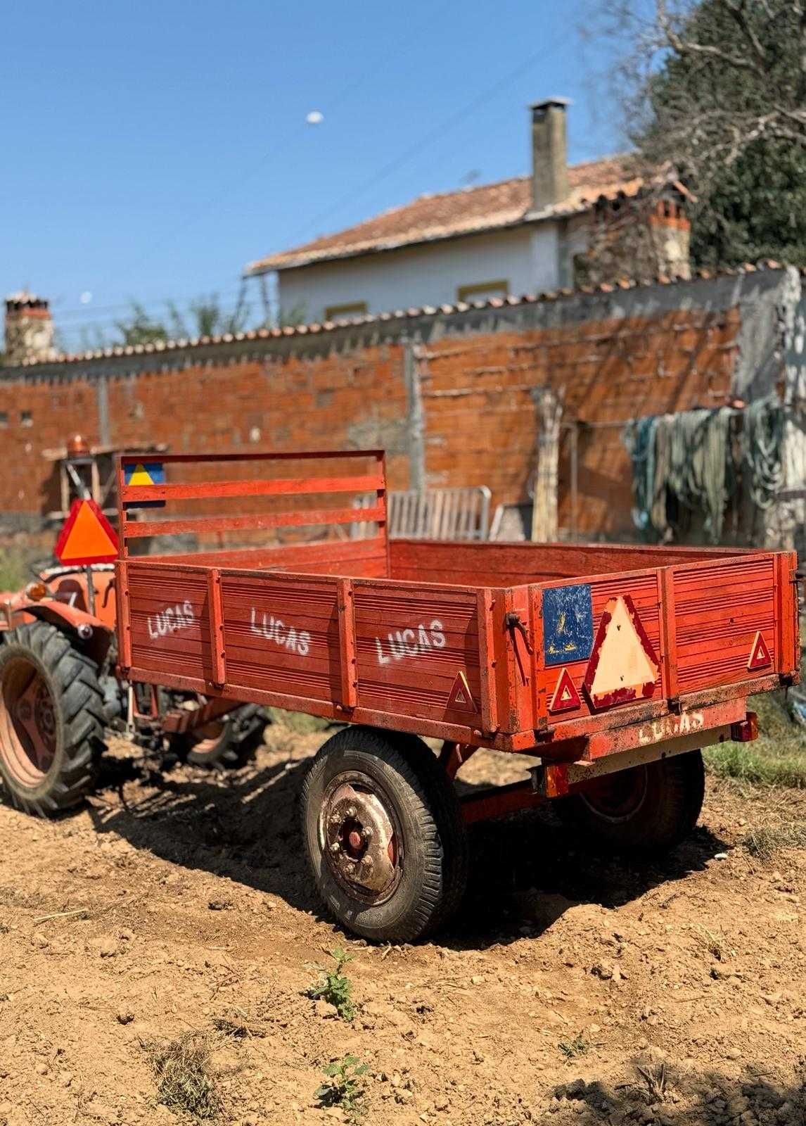 reboque para trator agricola