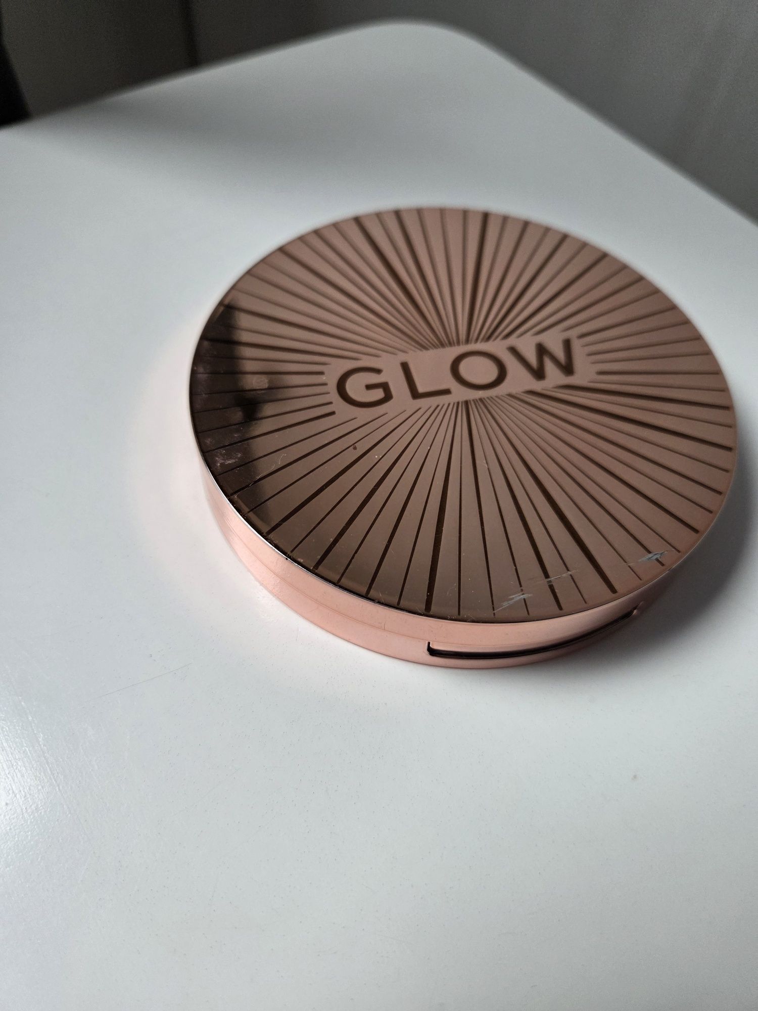 Bronzer Revolution Glow Light + kabuki