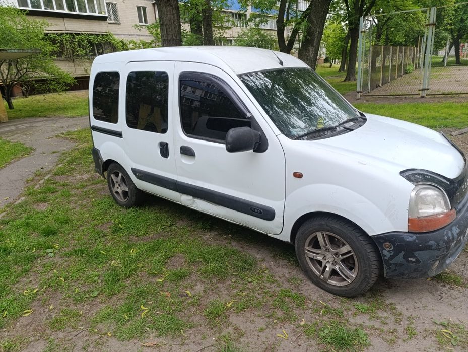 Авто Рено Кенго 1.9простий