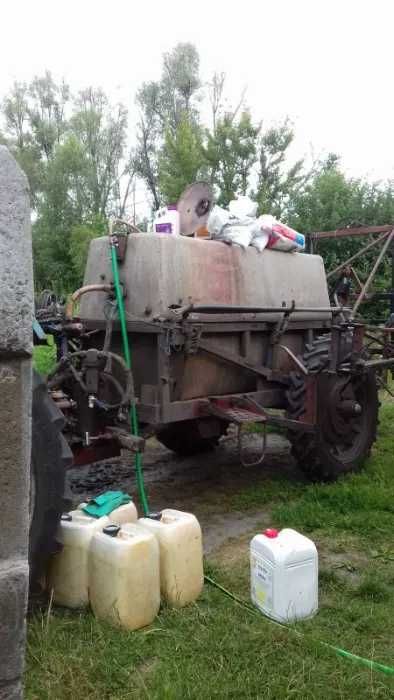 Оприскувач прицепний ОП-2000 - 18 м. в ідеальному робочому стані