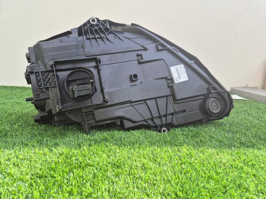 Farol Dianteiro Esquerdo Porsche Macan (95B) (2016–2022)