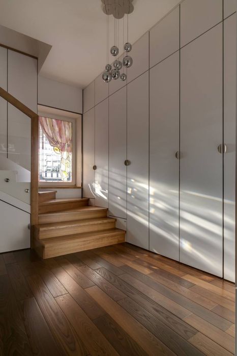 Ексклюзивний будинок з дизайнерським ремонтом в П. Борщагівці