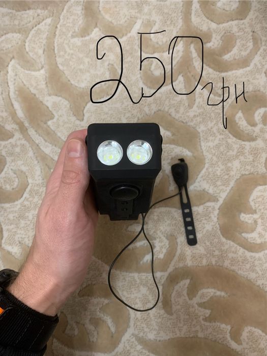 Велосумка, велоліхтар, тримач для телефона на руль