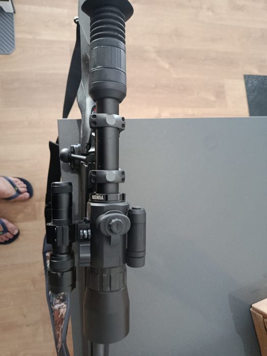 Mira nocturna youkon 4.5 em mt bom estado.