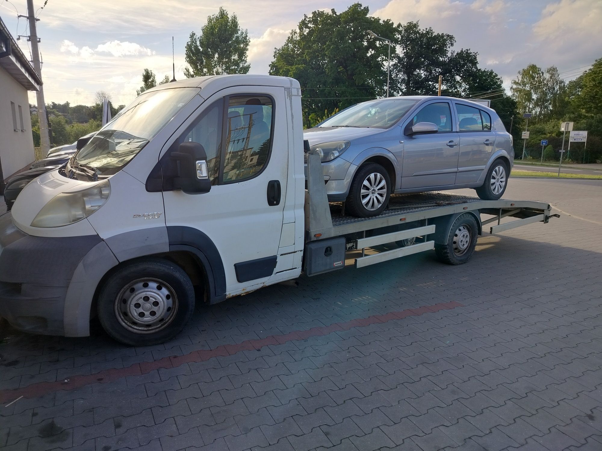 Transport najazd i wywrotka do 3.5 tony