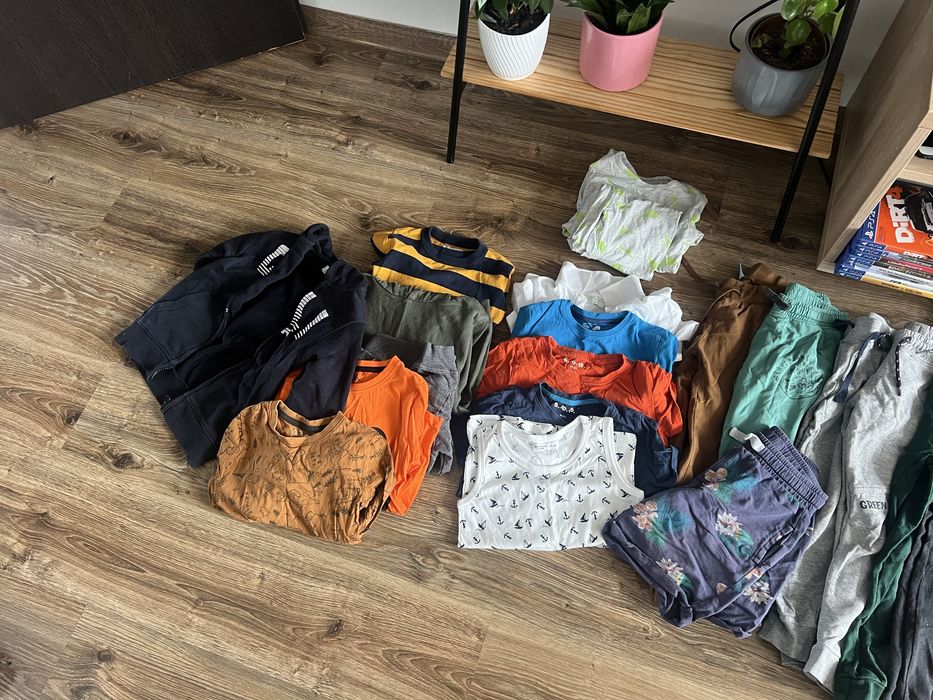 Paka ubran 116, sztuk 19