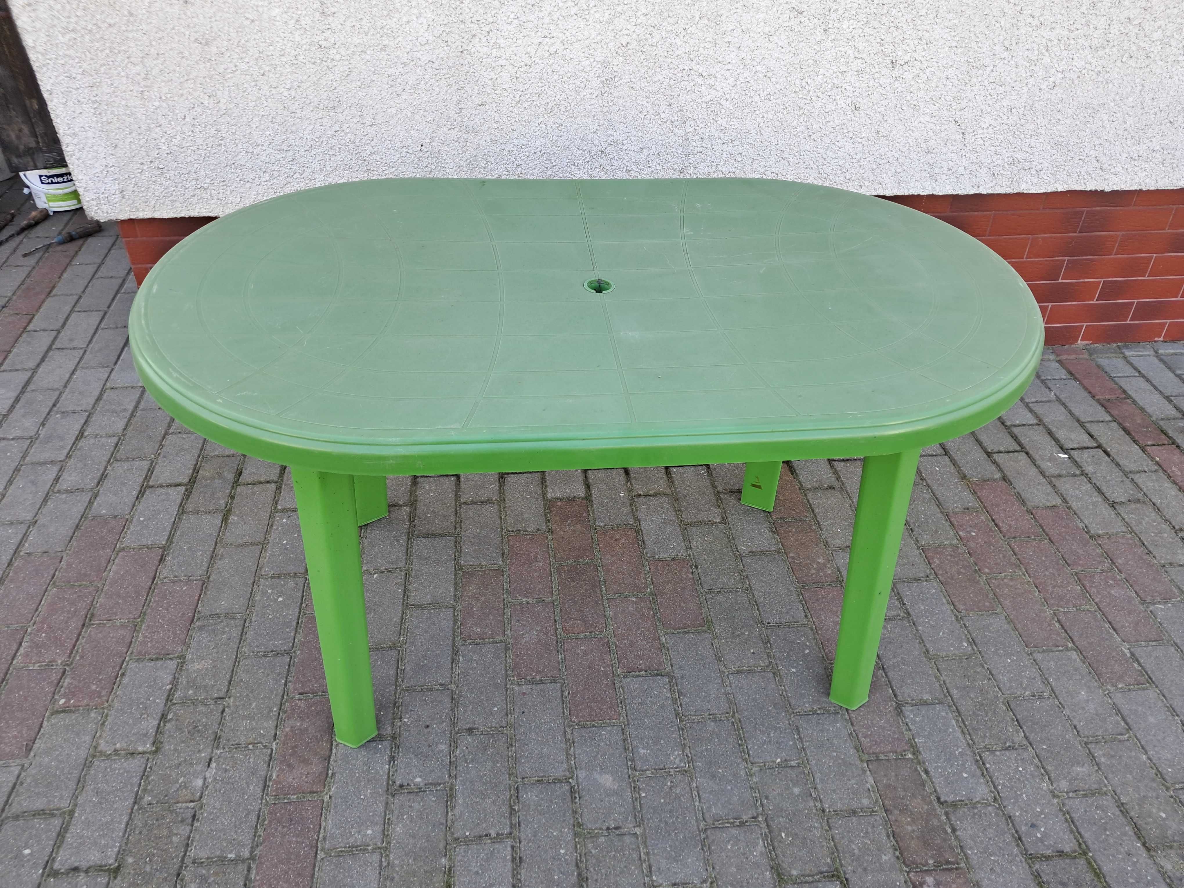 Stół ogrodowy plastikowy