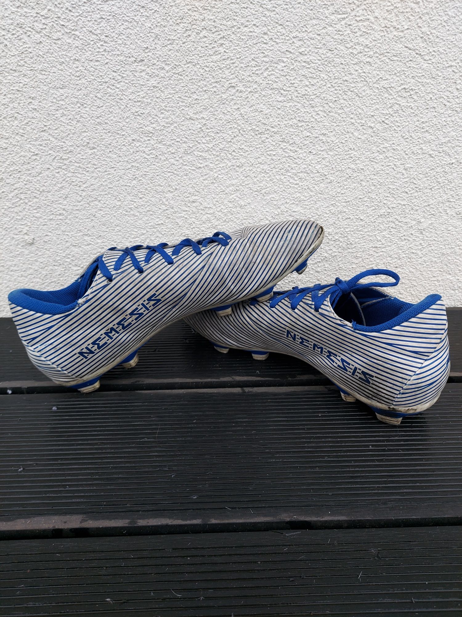 buty piłkarskie korki Adidas Nemeziz 19.4 niebiesko białe(44)