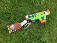 Wyjątkowa Wyrzutnia Nerf Zombie Strike Slingfire
