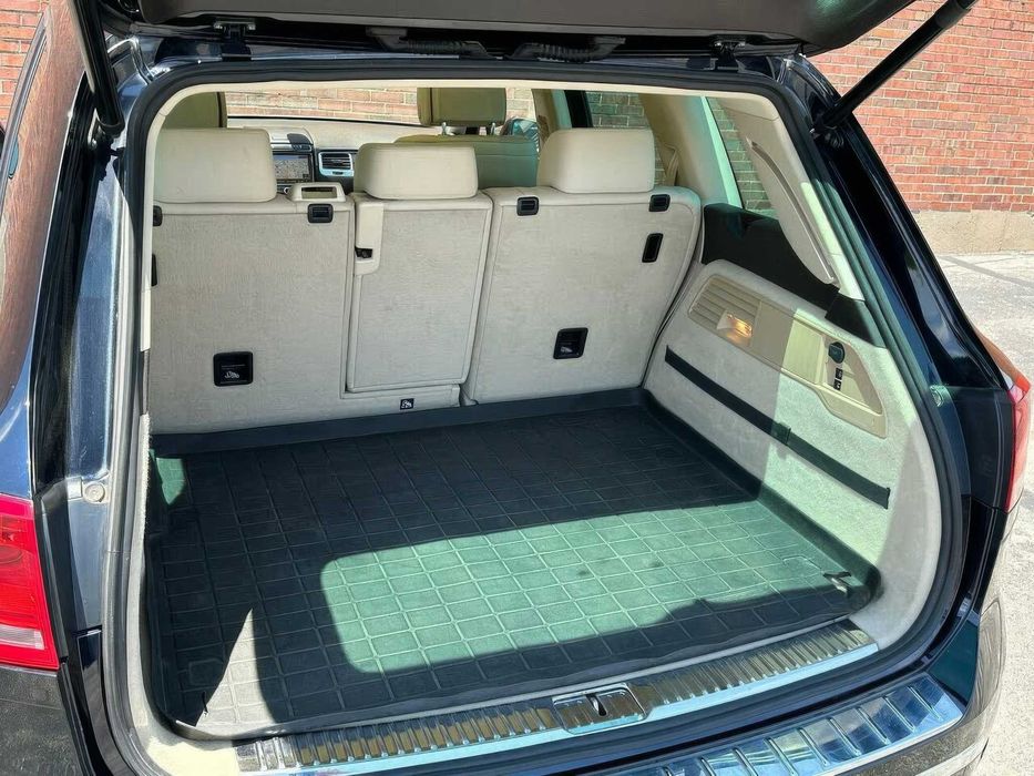 Volkswagen Touareg Executive      2015