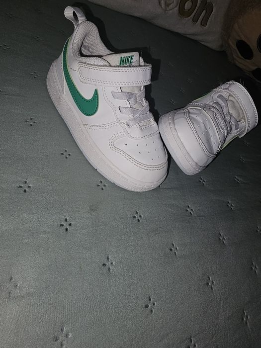 Ténis bebé nike n°25