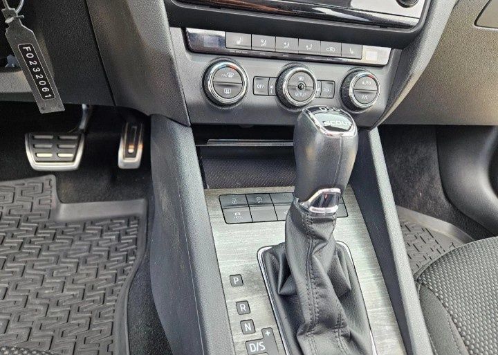 Skoda Octavia Combi 1.8 TSI 4x4 DSG Scout