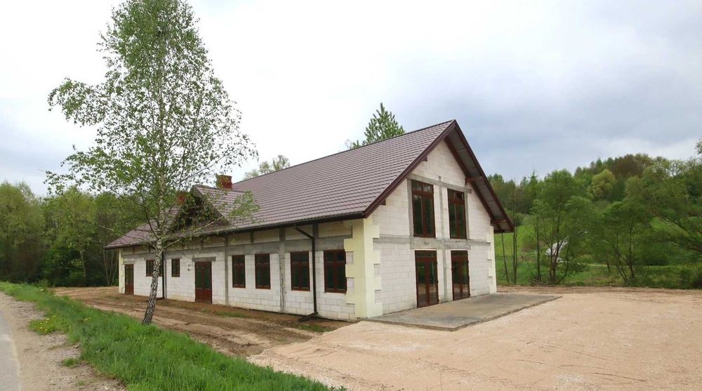 Sprzedam dom w stanie surowym zamkniętym 700 m2 po kosztach budowy