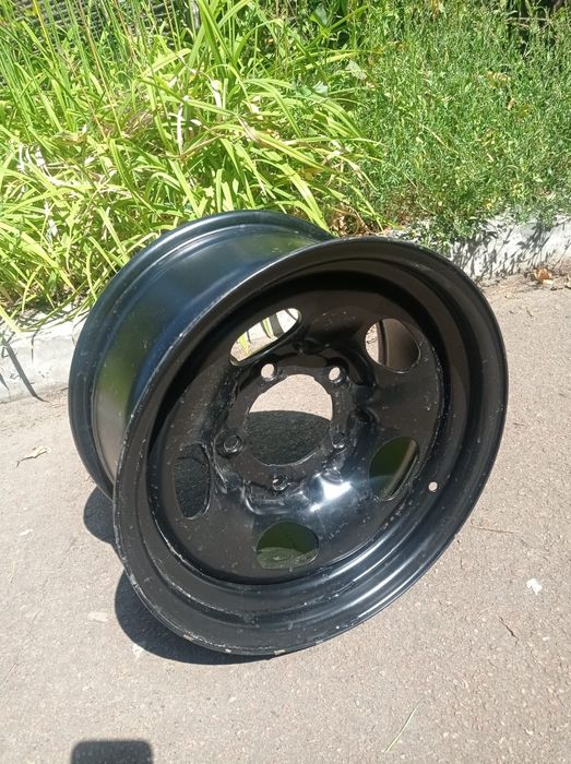 Диски з резиною 2-R20,1-R17