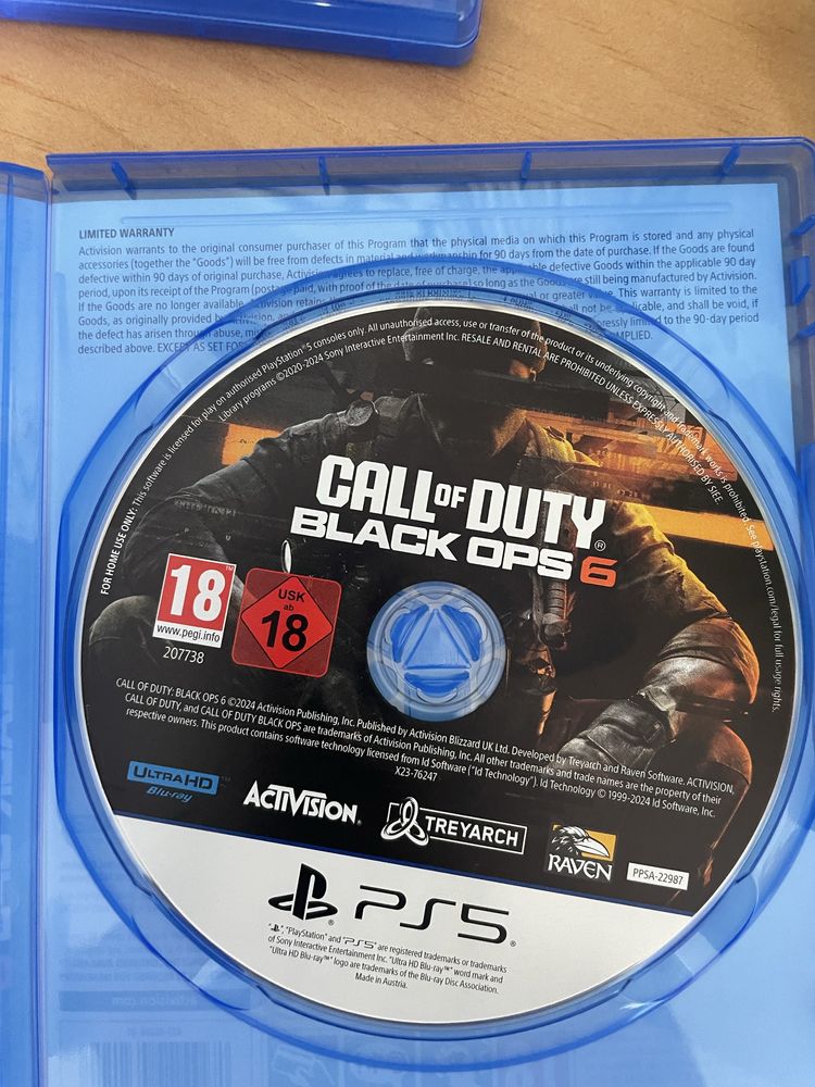 Playstation 5 Call of Duty Black ops 6