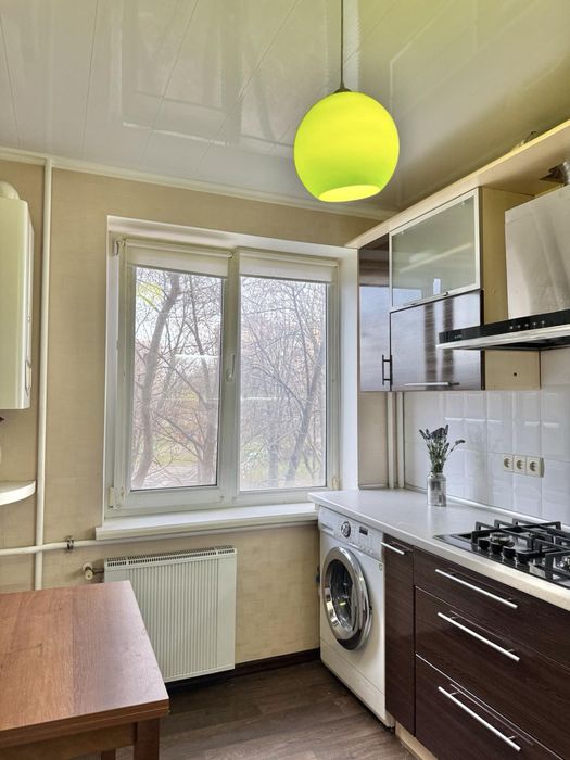 2 кімнатна квартира 7й Зарічний з автономним опаленням