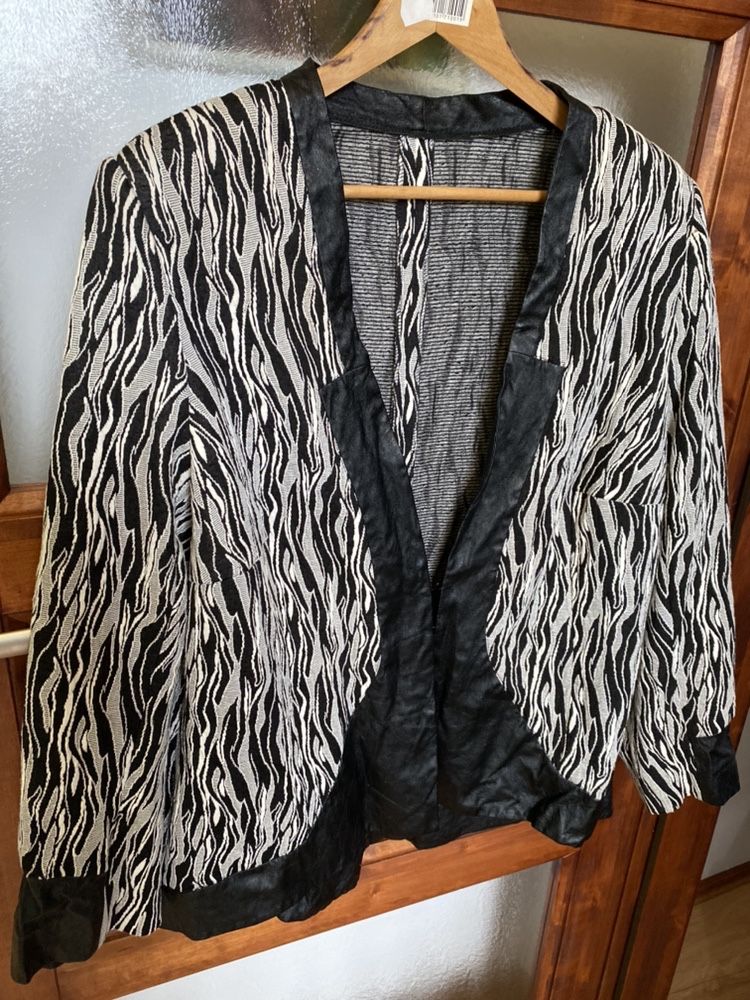 Marynarka garsonka zebra 52 czarna biała 6XL duży rozmiar