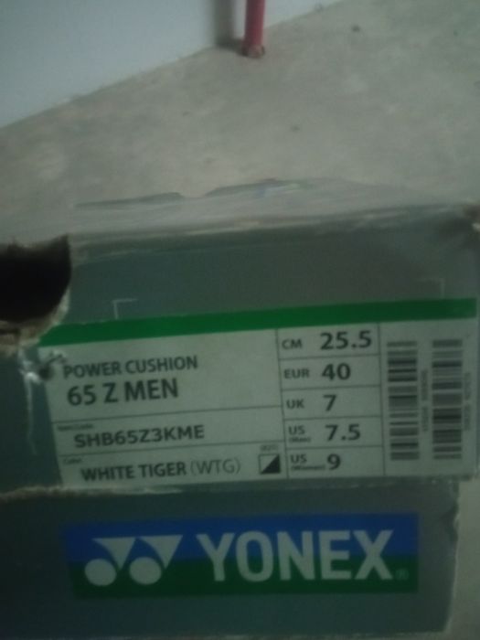 Ténis Yonex 65 z white tiger 40