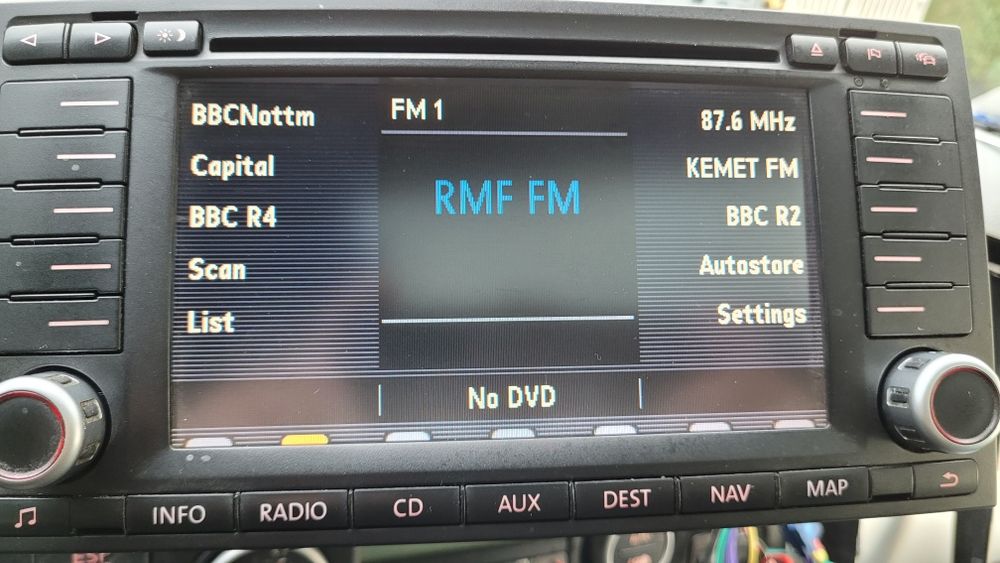 Radio Navi CD DVD VW T5 Multivan 03-10r
DVD 03-10r 7H00351