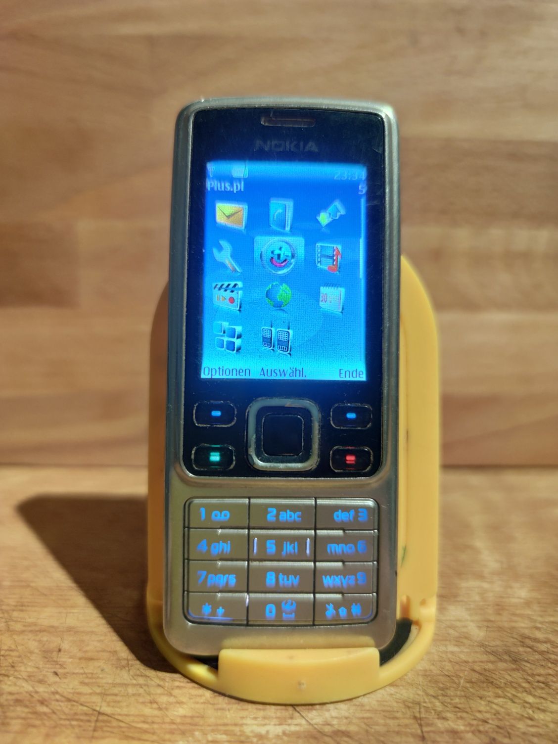 Kolekcja klasycznych telefonów