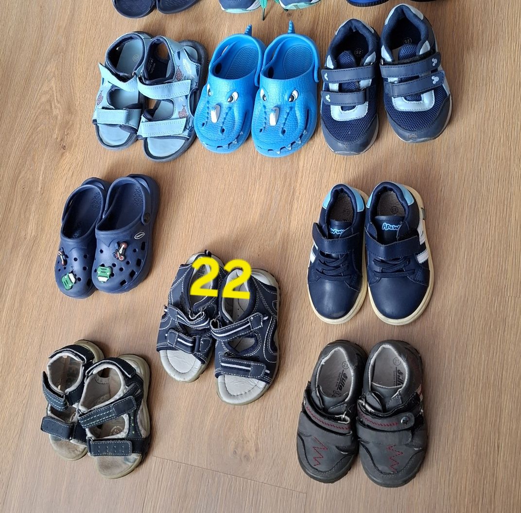 Buty dla chłopca, różne rozmiary