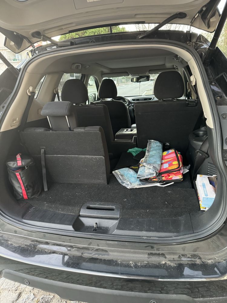 Vende-se XTrail a gasolina