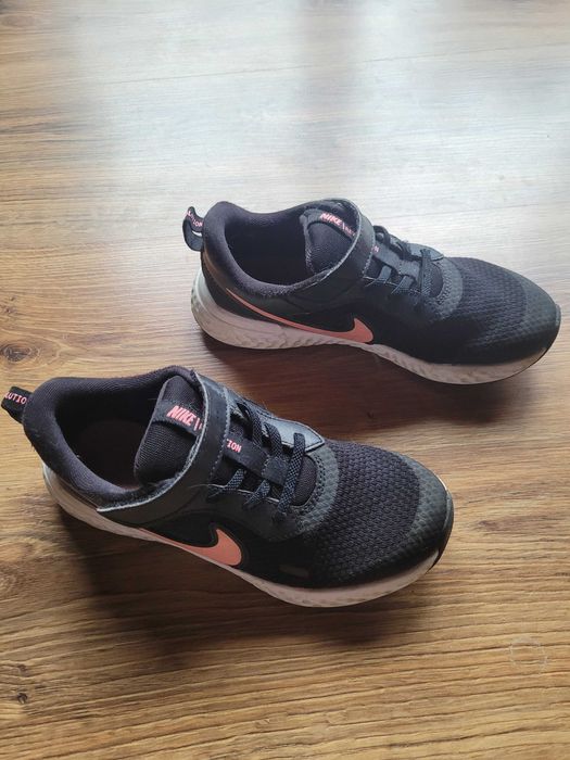 Buty sportowe Nike rozm 33,5