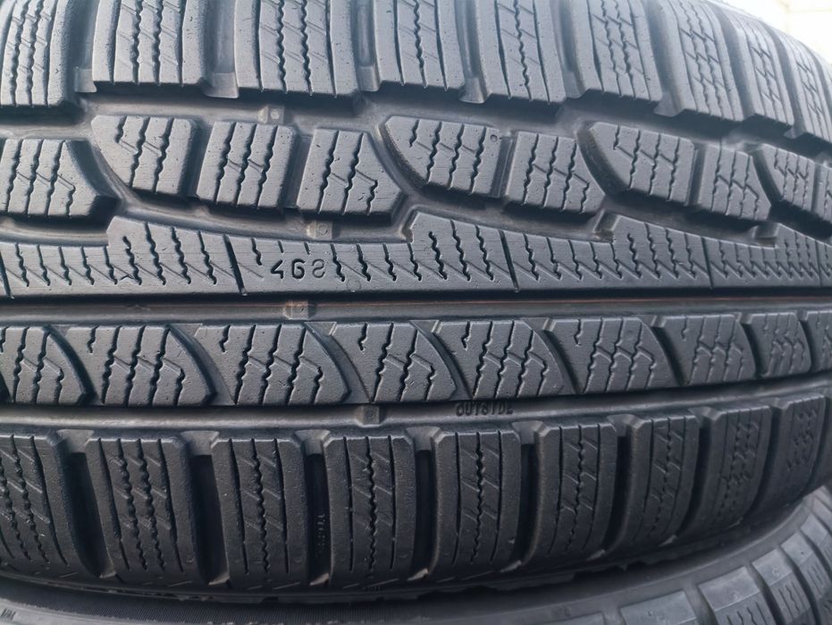 Шини Nokian 225/60 R17 комплект зимової гуми
