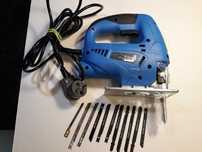 Draper Wyrzynarka Storm Force® 400W 230V z UK + stół Wolfcraft