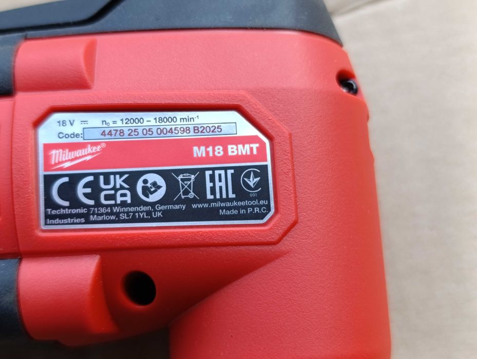 Narzędzie wielofunkcyjne oscylacyjne Milwaukee M18 BMT BODY renowator