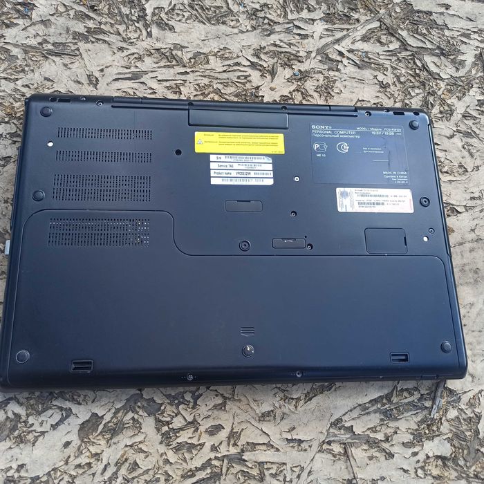Игровой Sony Vaio VPCSE (pcg-41415v) core i7, ssd128, ram6, radeon 1gb