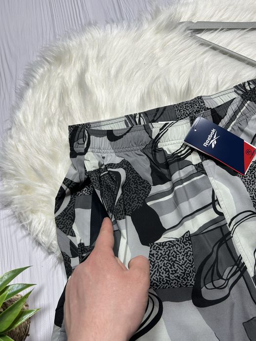 Reebok Austin шорти з шикарним дизайном Оригінал Розмір L New!