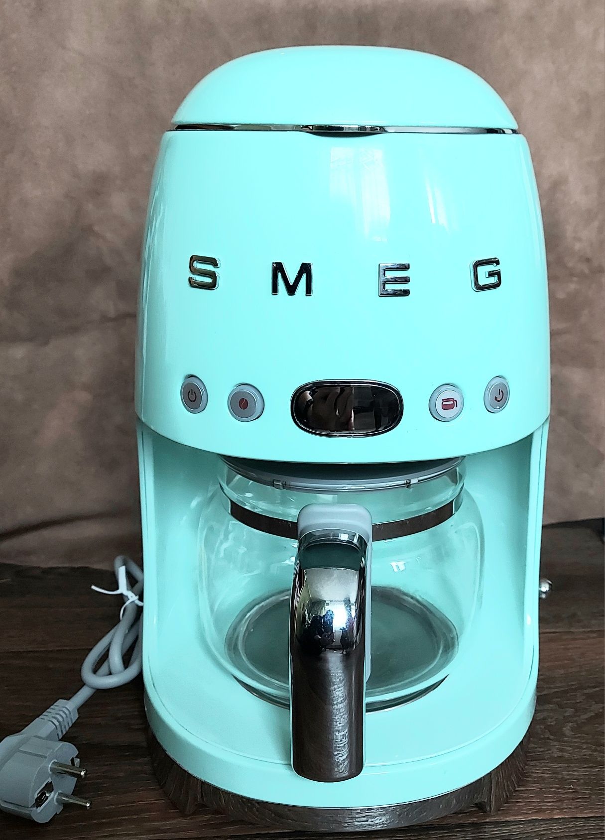 Кавоварка крапельна SMEG