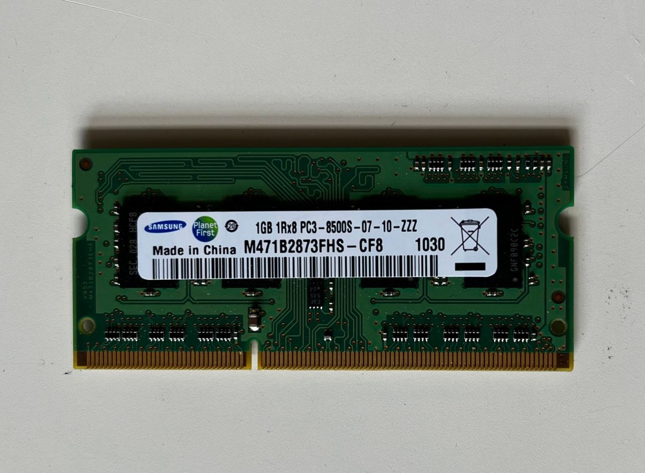 Pamięć RAM DDR3 Samsung 1GB 1Rx8 PC3-8500S-7-10-ZZZ M471B2873FHS-CF8