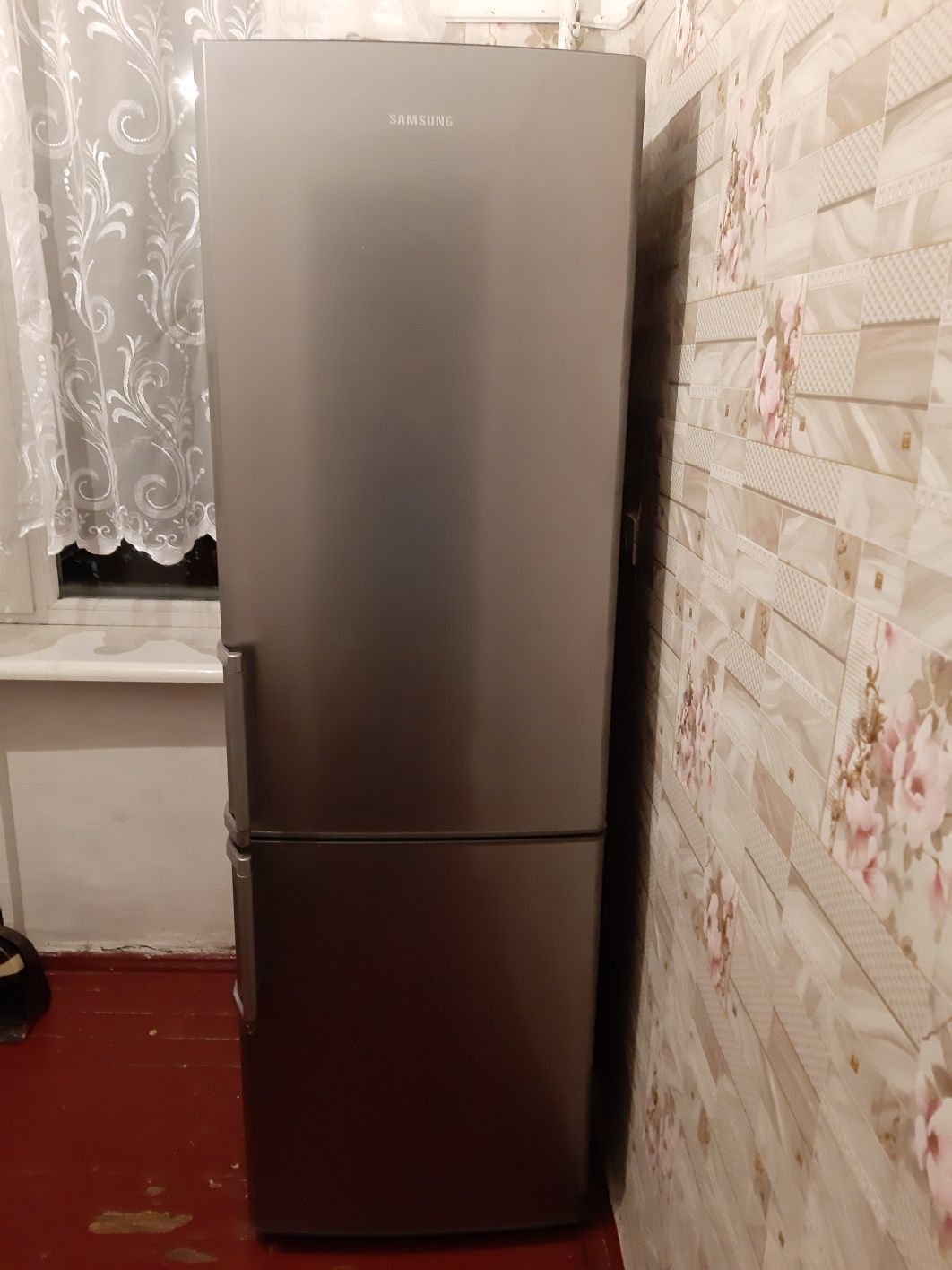 Продам холодильник самсунг