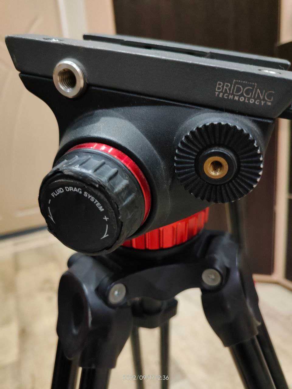 Продам ДЕШЕВО! Штатив Manfrotto MVT502AM + голова MVH502A