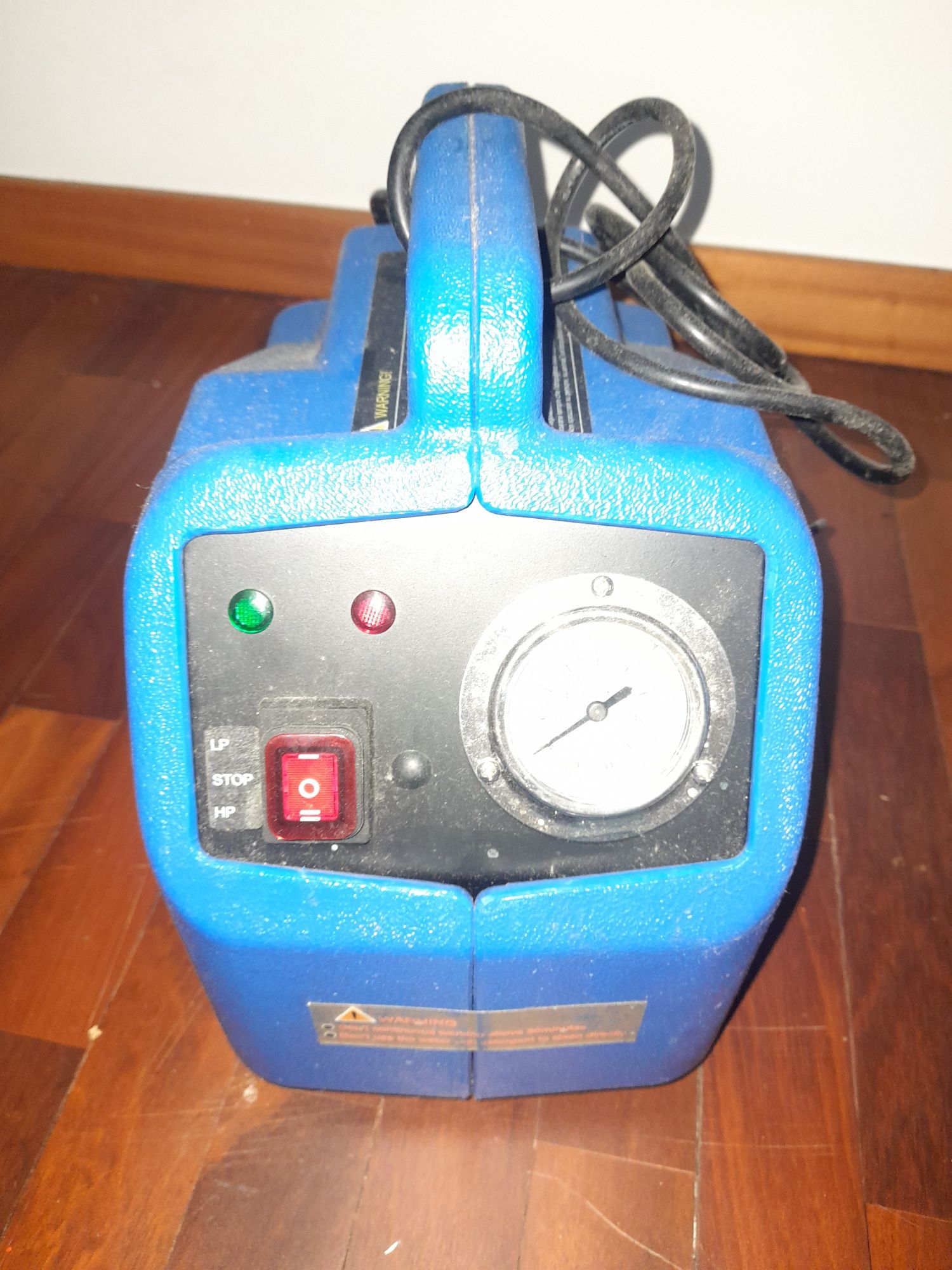 Wigam Eva Pump usada.