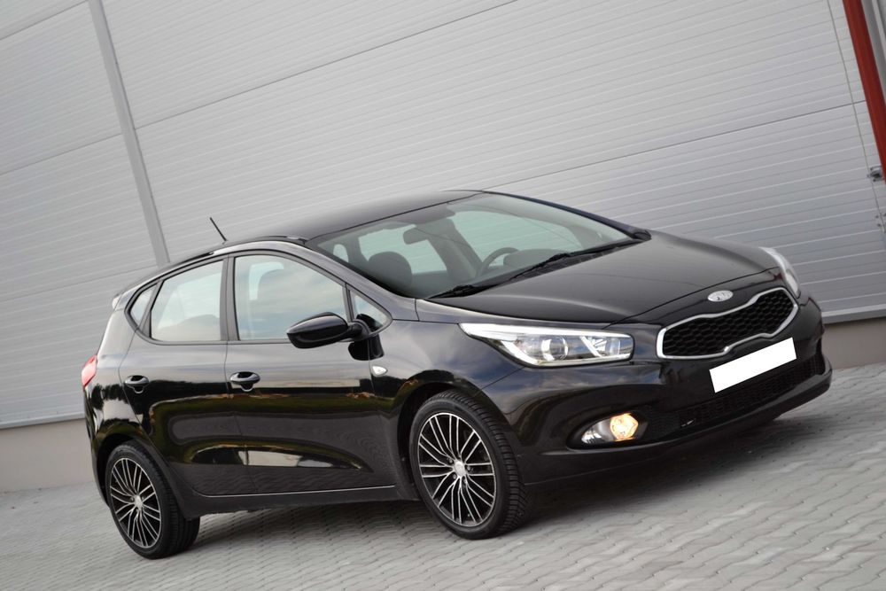 Kia Ceed 1.4 16v 100KM**50 tys. km !**Klimatyzacja**Bluetooth