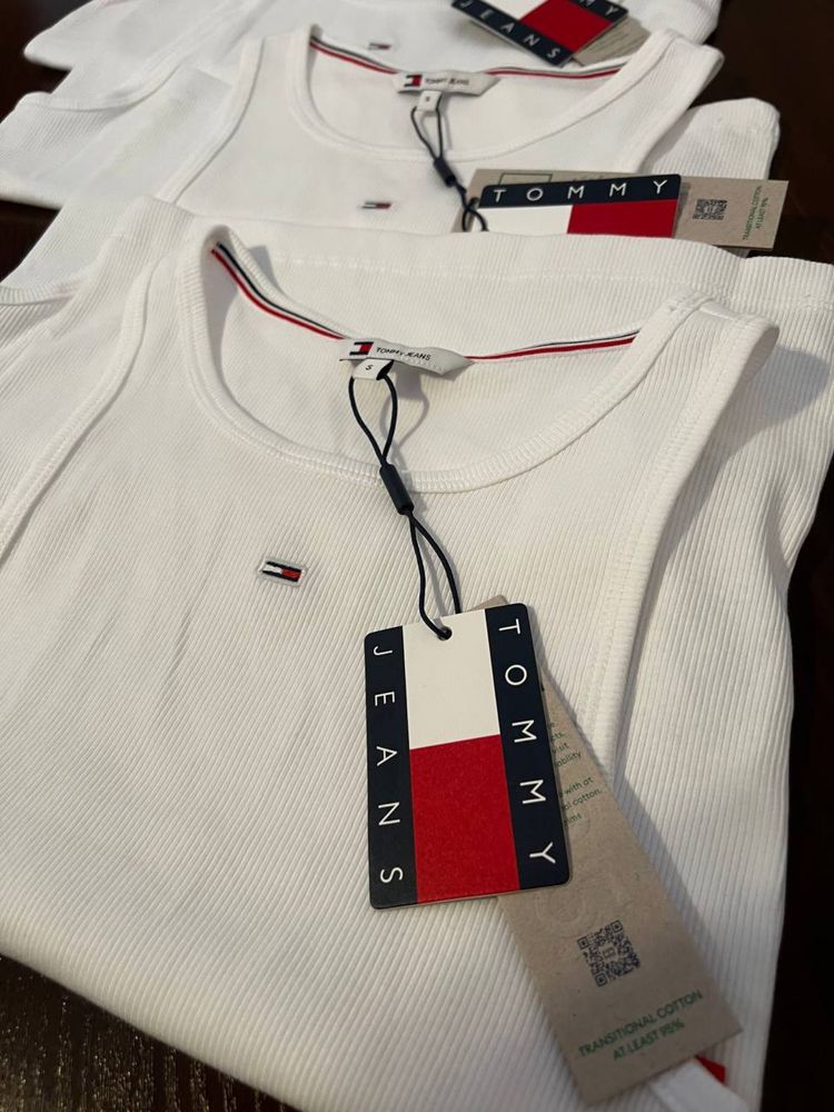 Базова майка Tommy Hilfiger