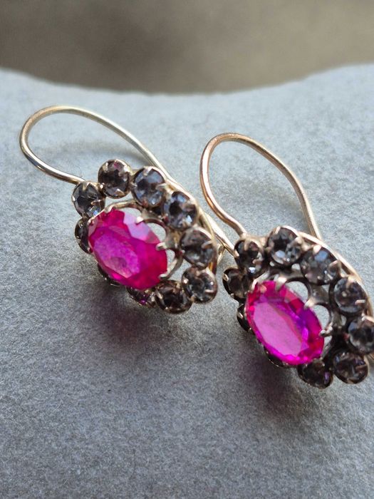 Piękne kolczyki w stylu vintage z rubinami SREBREM 875