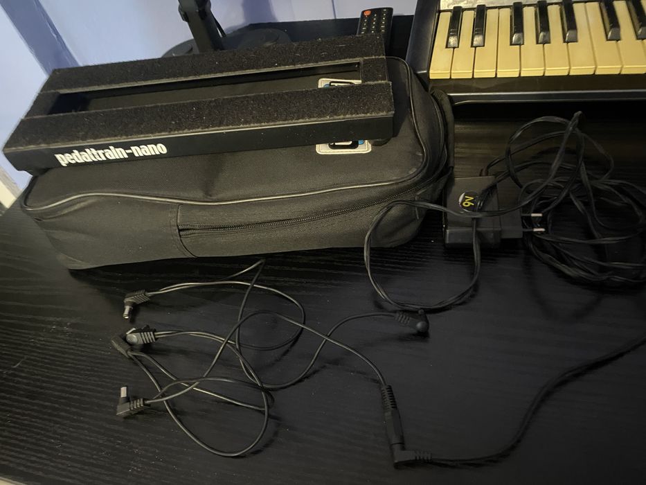 Pedaltrain Nano com fonte de alimentação