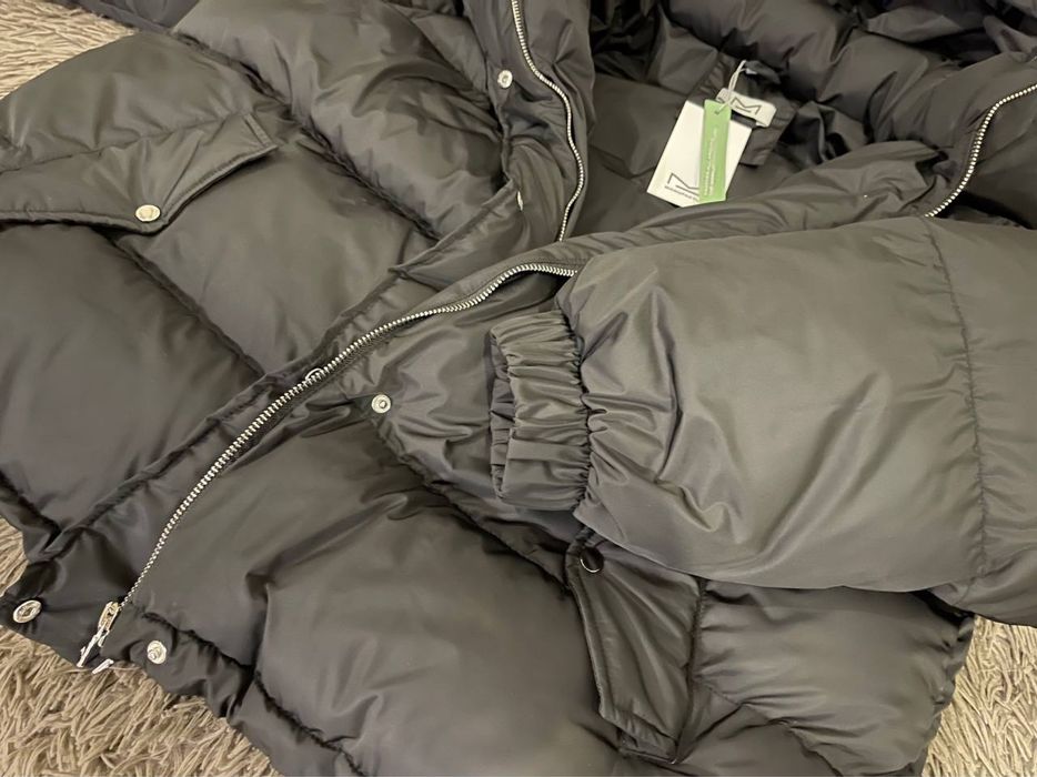 Жіночій пуховик