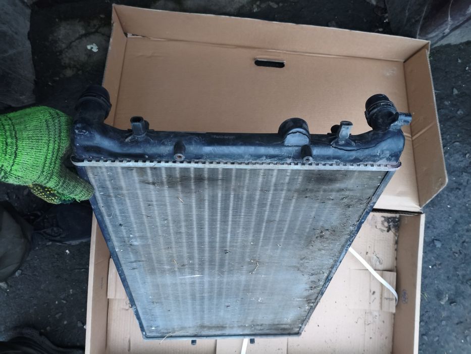 Радиатор охлаждения Profit PR9523A2 VW, audi, skoda, seat под ремонт