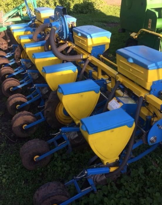 Сівалка пневматична універсальна модернізована