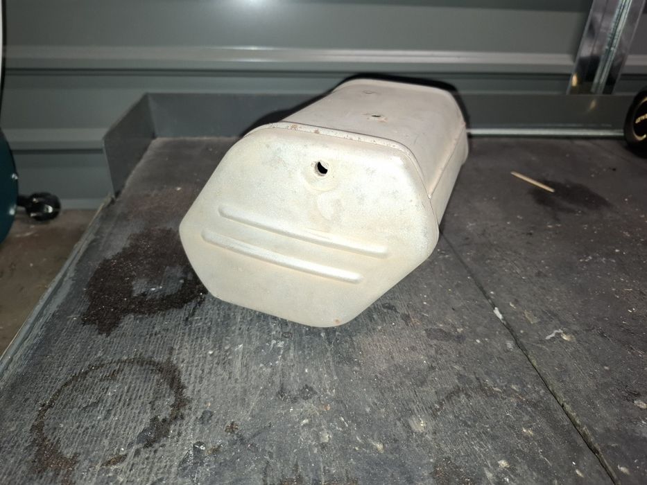 Puszka narzędziowa jawa mustang (narzędziówka)